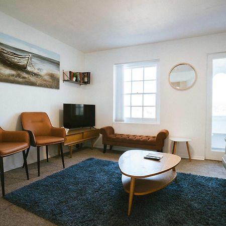 Breathtaking High Street Townhouse With Stunning Sea Views At 'The Old Fishermans Townhouse' فالموث المظهر الخارجي الصورة