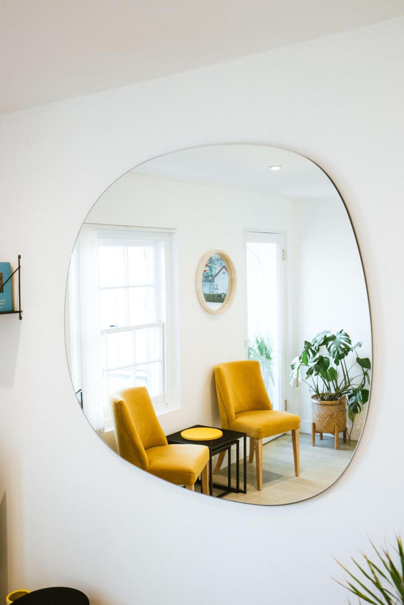 Breathtaking High Street Townhouse With Stunning Sea Views At 'The Old Fishermans Townhouse' فالموث المظهر الخارجي الصورة